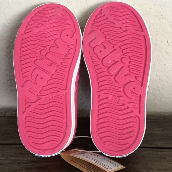 NEW Native Girls Bright Pink Water Shoes - Picture 4 of 4